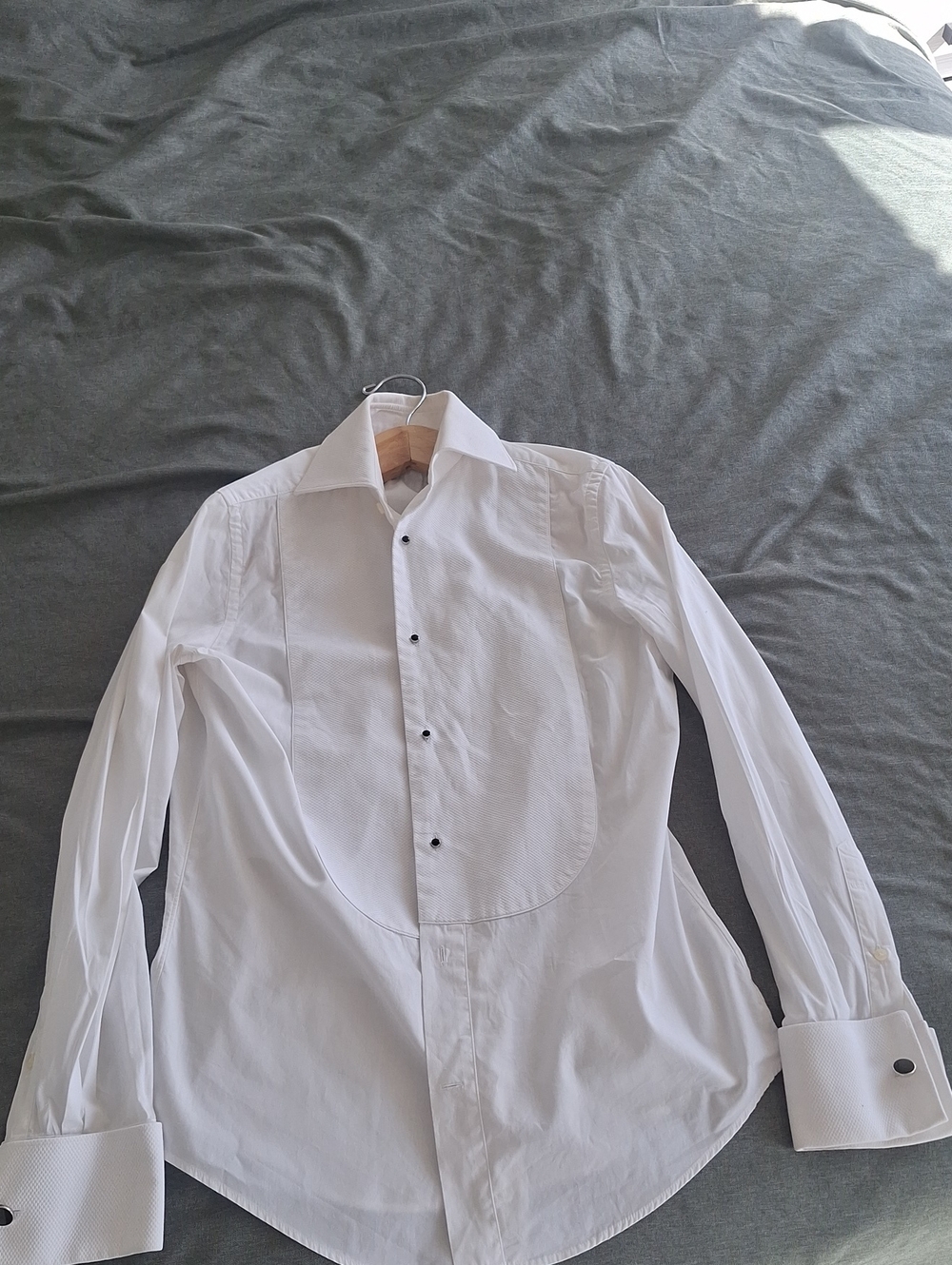 Classic White Men’s Tuxedo Shirt (Suitsupply)